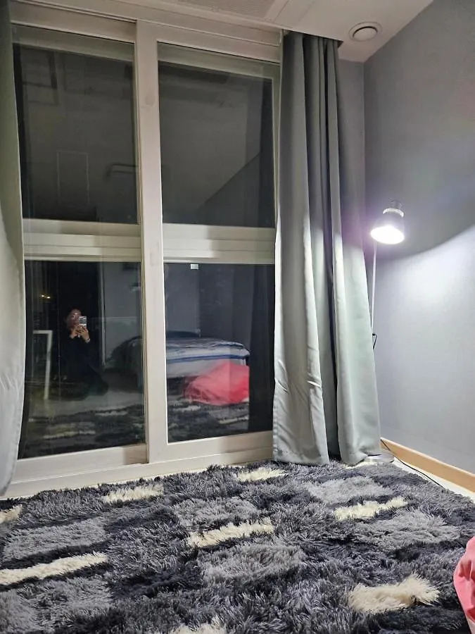 Apartman Urban Space Sinnonhyeon Szöul