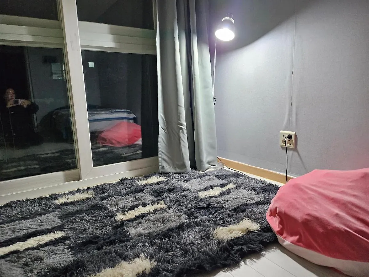 Urban Space Sinnonhyeon Szöul Apartman